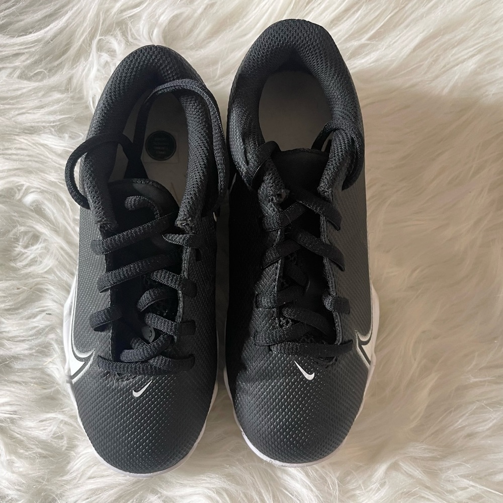 Boys Nike Vapor Cleats Sneakers Size 12C
